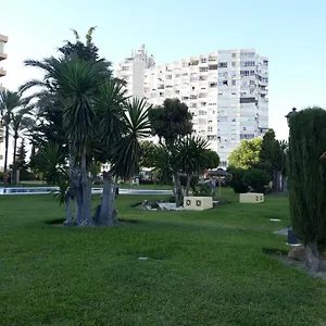 https://acogedor-apartamento-con-vistas-infinitas.1costadelsol.com
